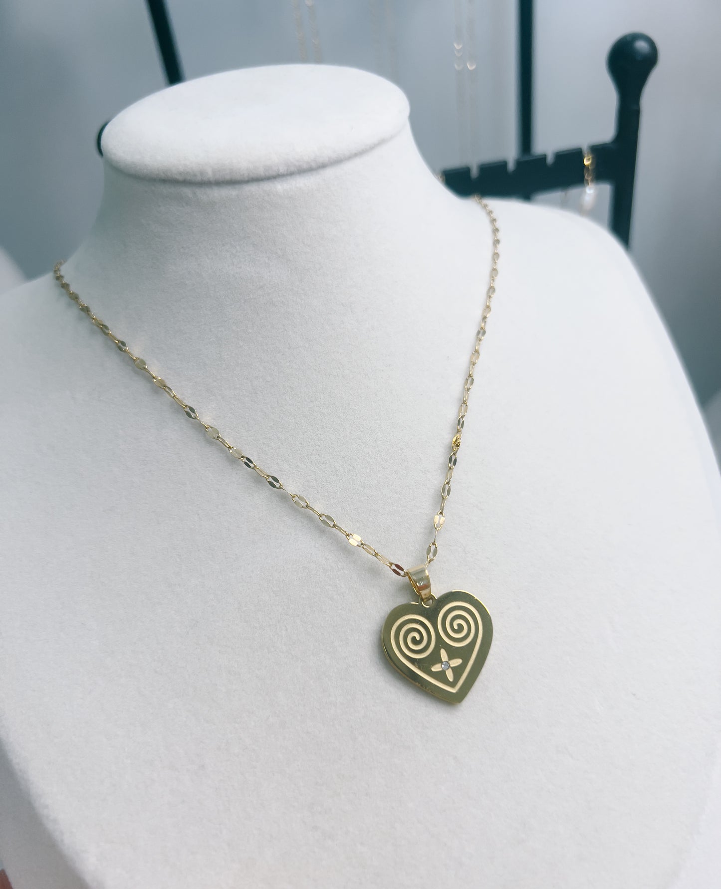 N18 - HMONG HEART NECKLACE