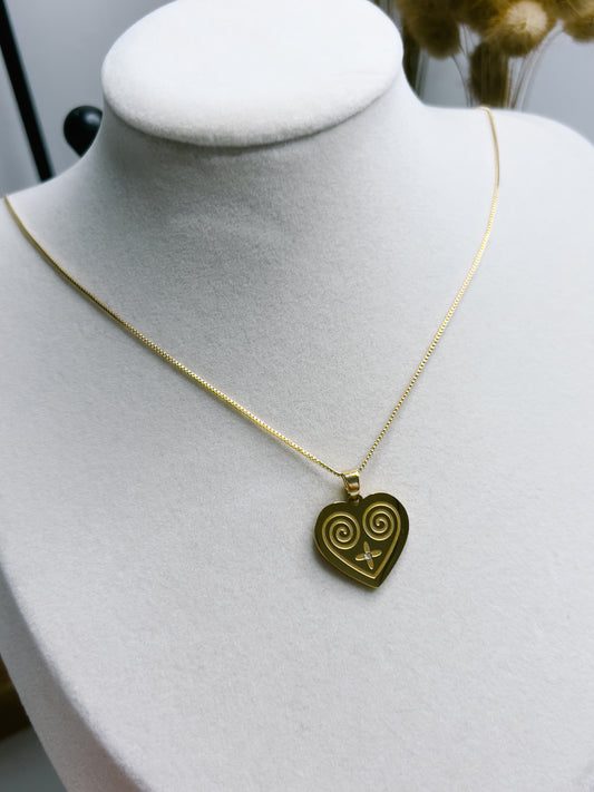 N47 - HMONG HEART NECKLACE