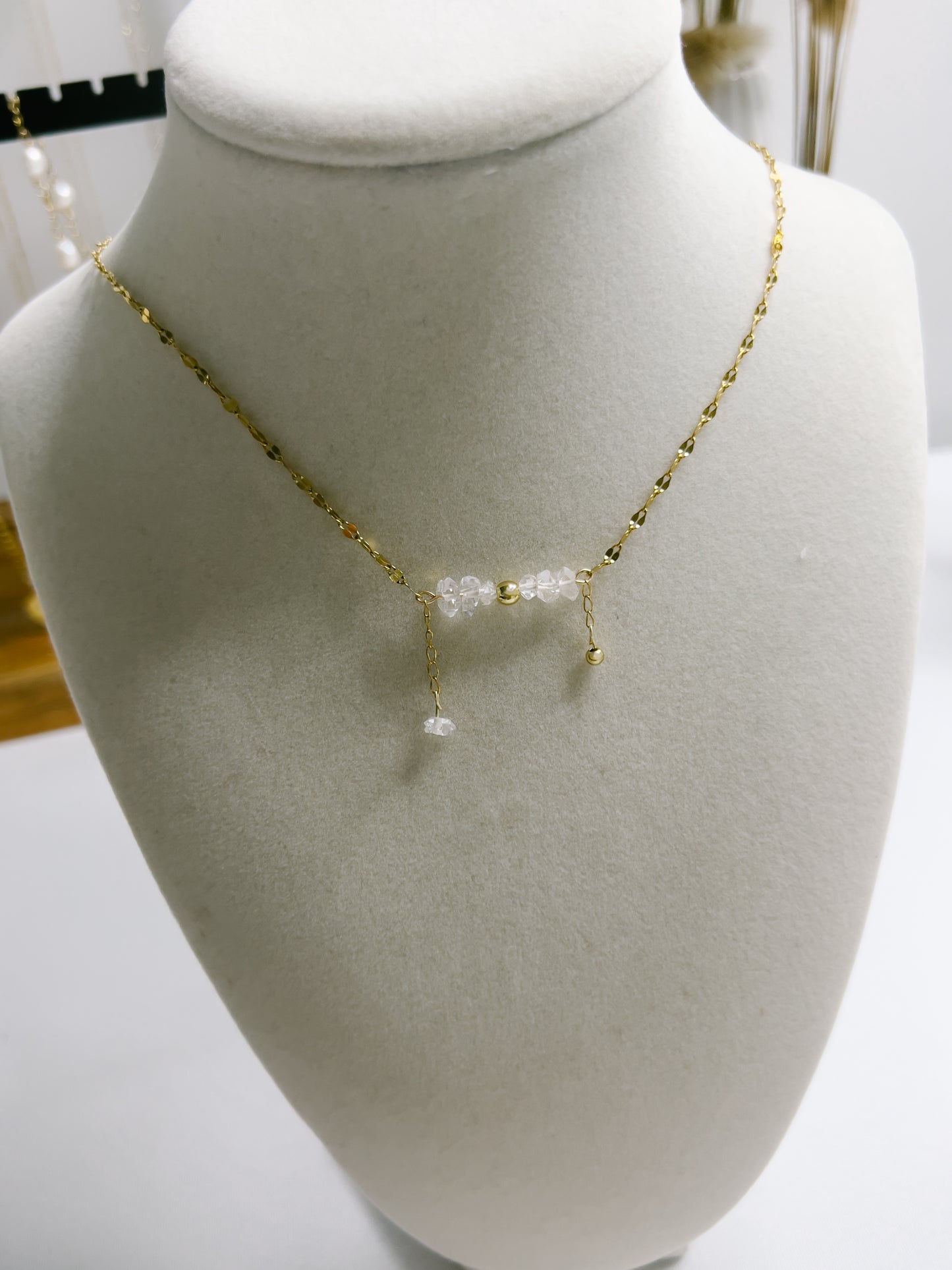 N50 - QUARTZ NECKLACE